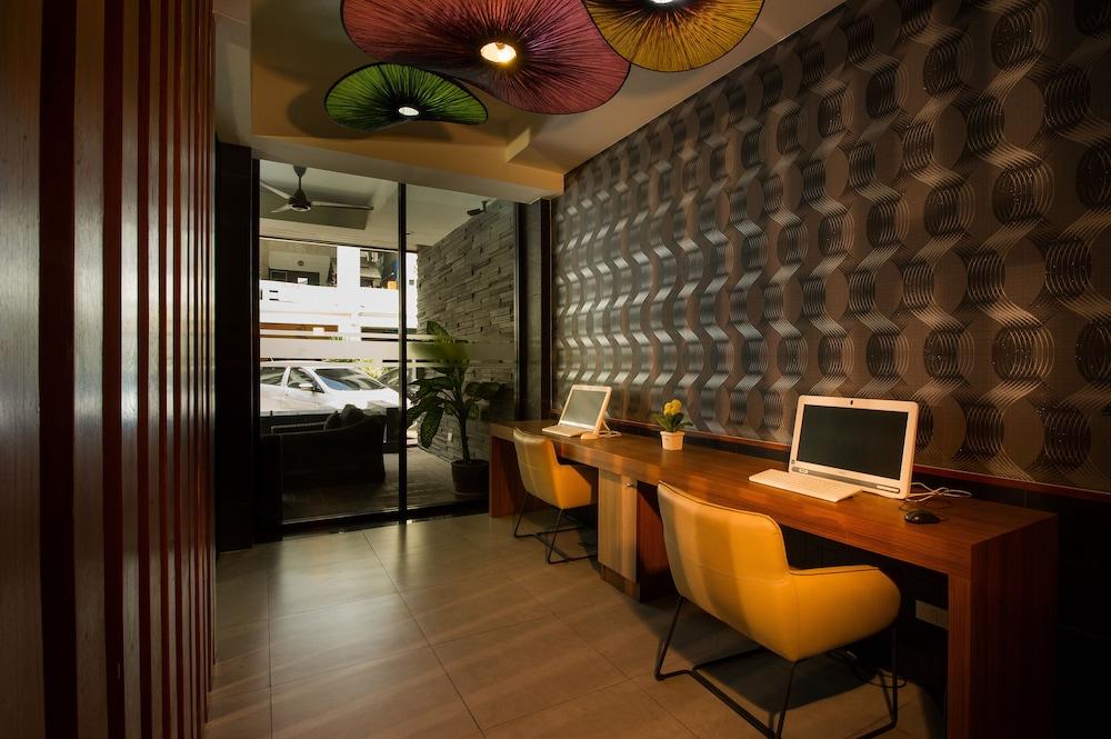 Inn Residence Serviced Suites - Sha Extra Plus Jomtien Beach Exterior photo